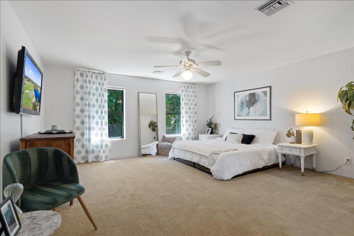 5 Bedroom 4 Bath Boutique Home Premium Location + Heated Pool Option Glendale Bagian luar foto