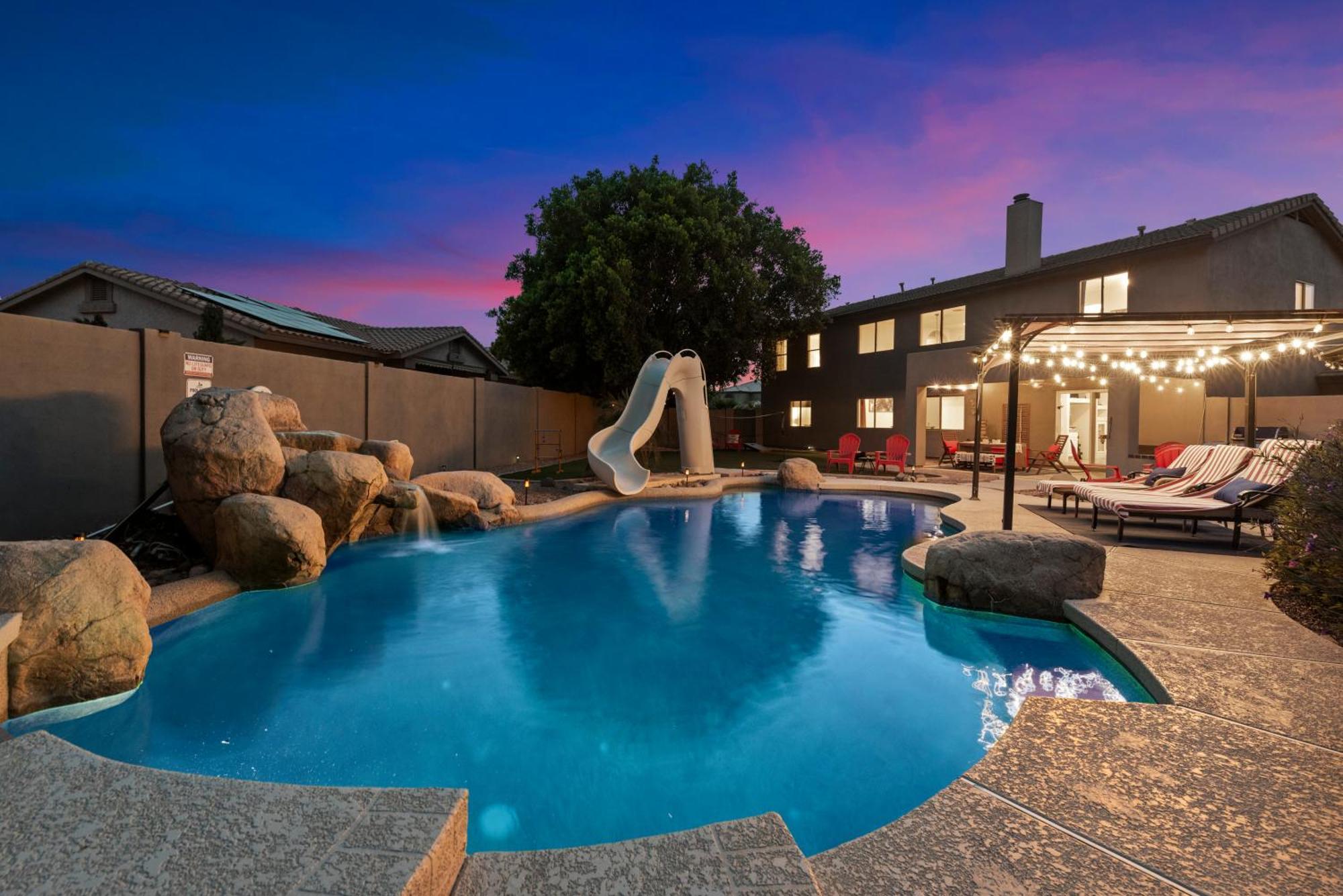 5 Bedroom 4 Bath Boutique Home Premium Location + Heated Pool Option Glendale Bagian luar foto