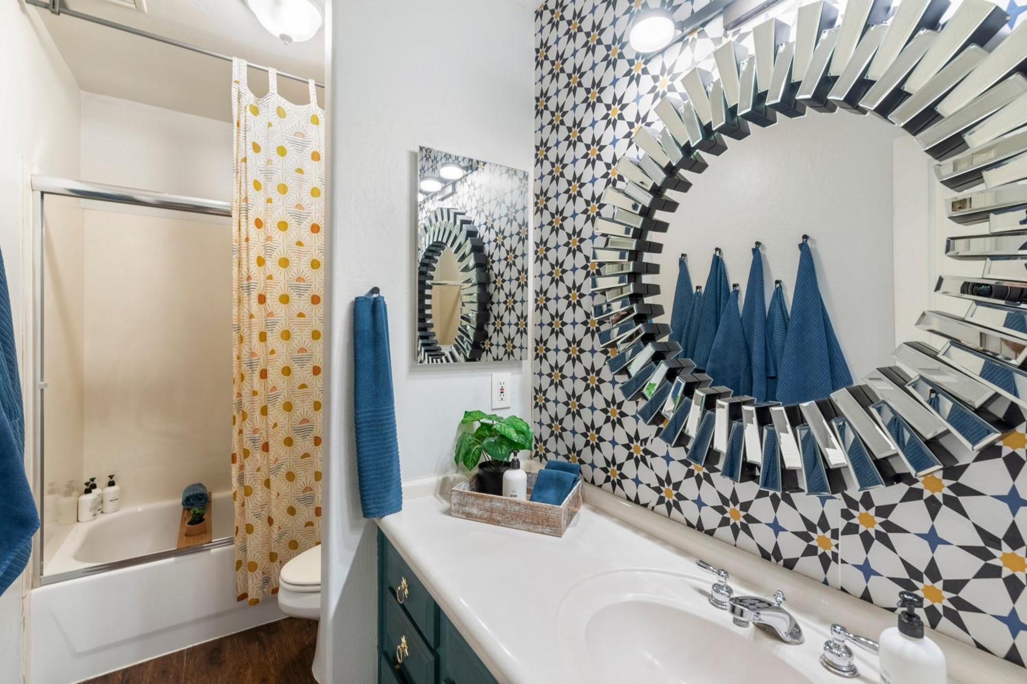 5 Bedroom 4 Bath Boutique Home Premium Location + Heated Pool Option Glendale Bagian luar foto