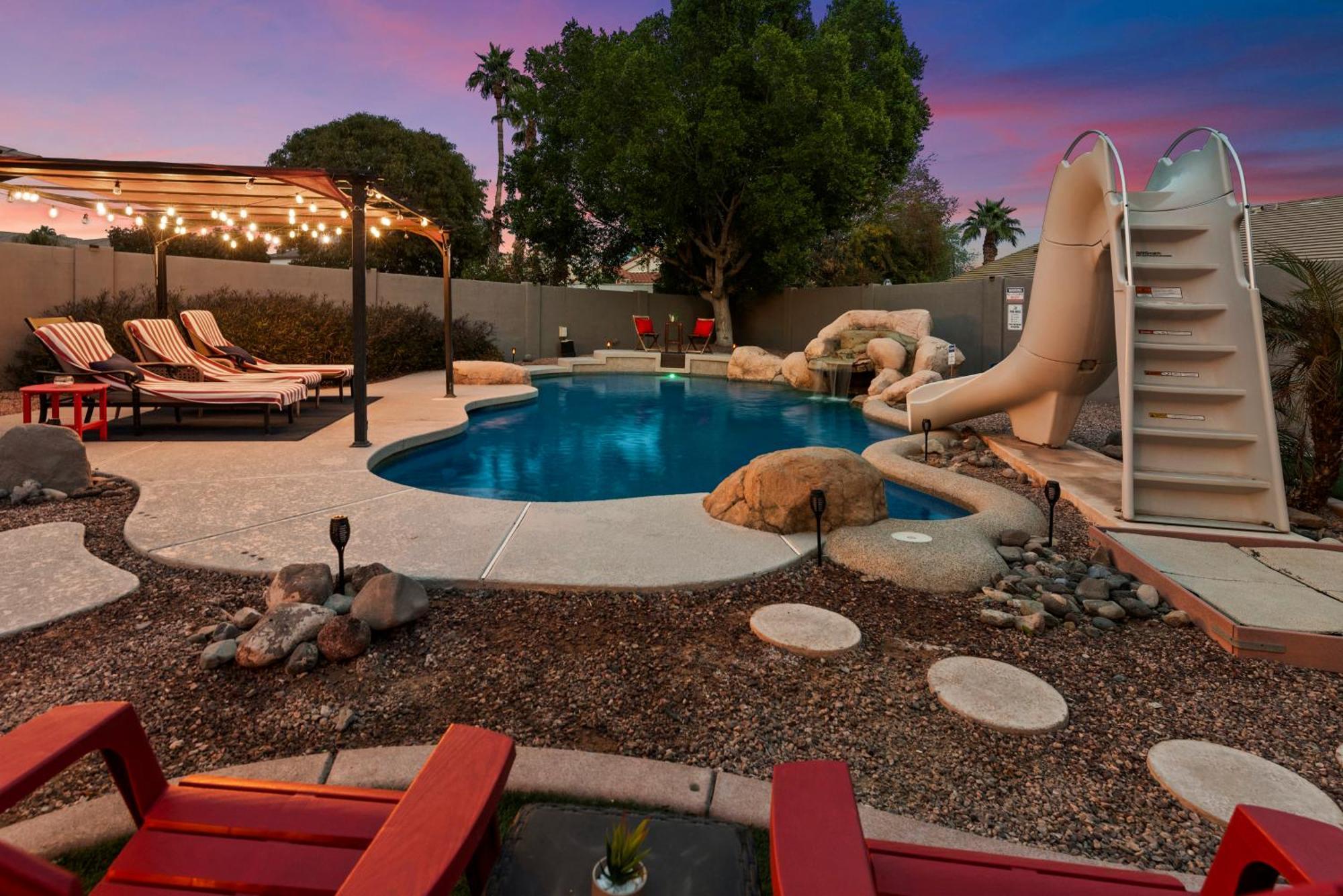 5 Bedroom 4 Bath Boutique Home Premium Location + Heated Pool Option Glendale Bagian luar foto